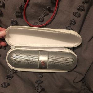 Beats pill